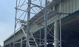 懸吊式施工架安裝完成圖