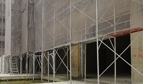 懸吊式施工平台結構穩定性